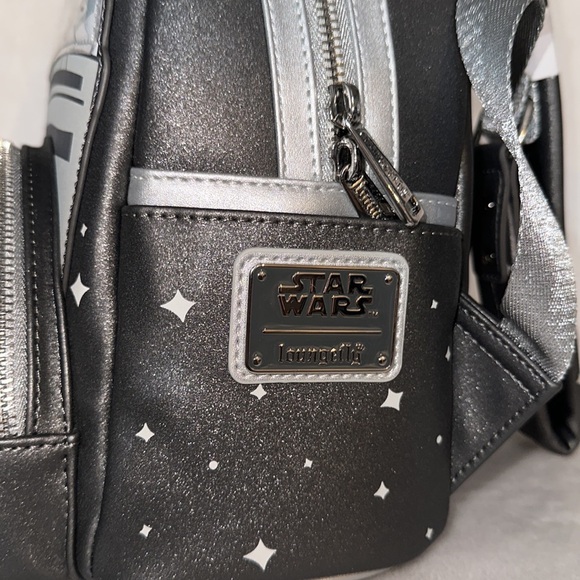 COPY - NWT DISNEY LOUNGEFLY Star Wars the Mandalorian & Grogu Glow in the Dark … - Picture 2 of 8